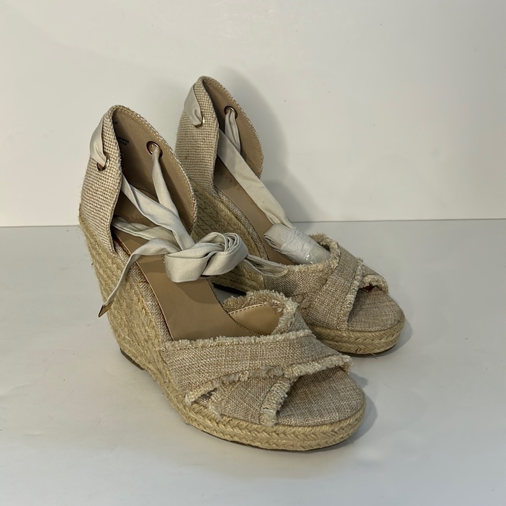 JUSTFAB NWOT Erlina Espadrille Crisscross Wedge Lace Woven Size US 6.5